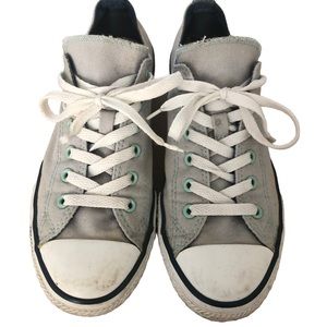 Converse All Start Sneakers SZ 5